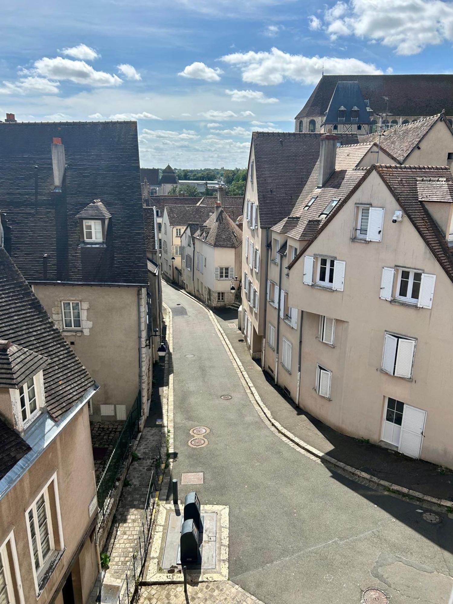 L Ecuyer Appartement Au Coeur Du Quartier Historique ชาร์ตร ภายนอก รูปภาพ